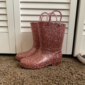 Toddler size 10 rain boots